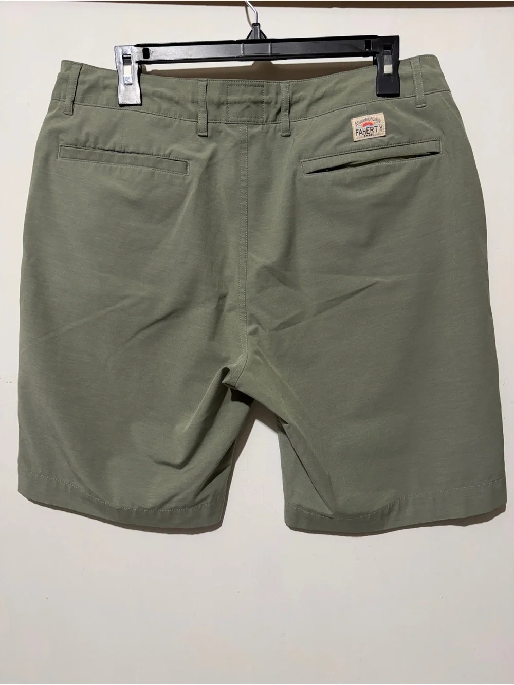 Faherty Brand All Day Hybrid Shorts Olive Green Size Medium